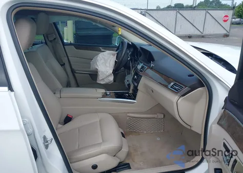 2015 Mercedes-Benz E 350 z USA, uszkodzony, nr VIN WDDHF5KB6FB091033